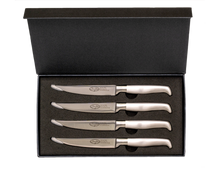 Load image into Gallery viewer, Steak knives - dinerite.com.au
